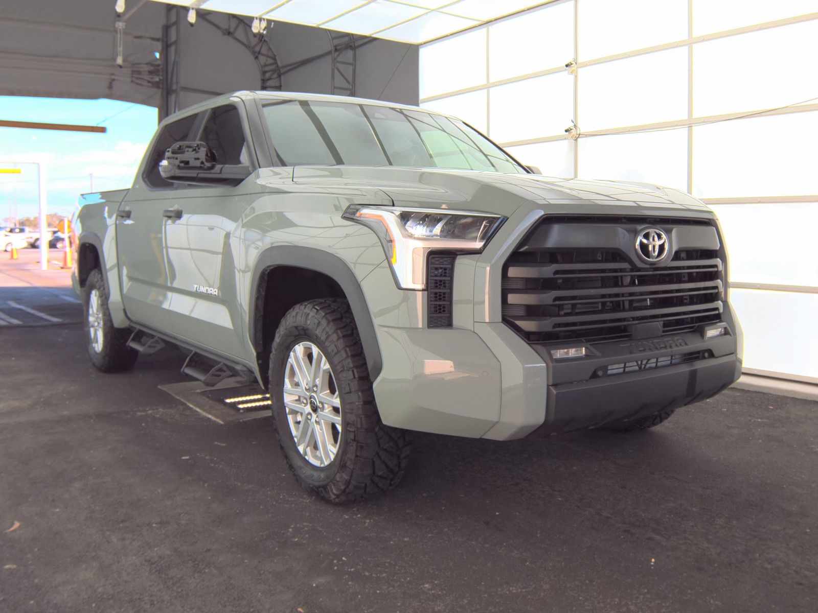 2024 Toyota Tundra SR5 AWD