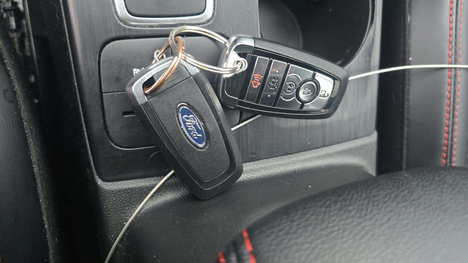 2025 Ford Escape Hybrid ST-Line FWD