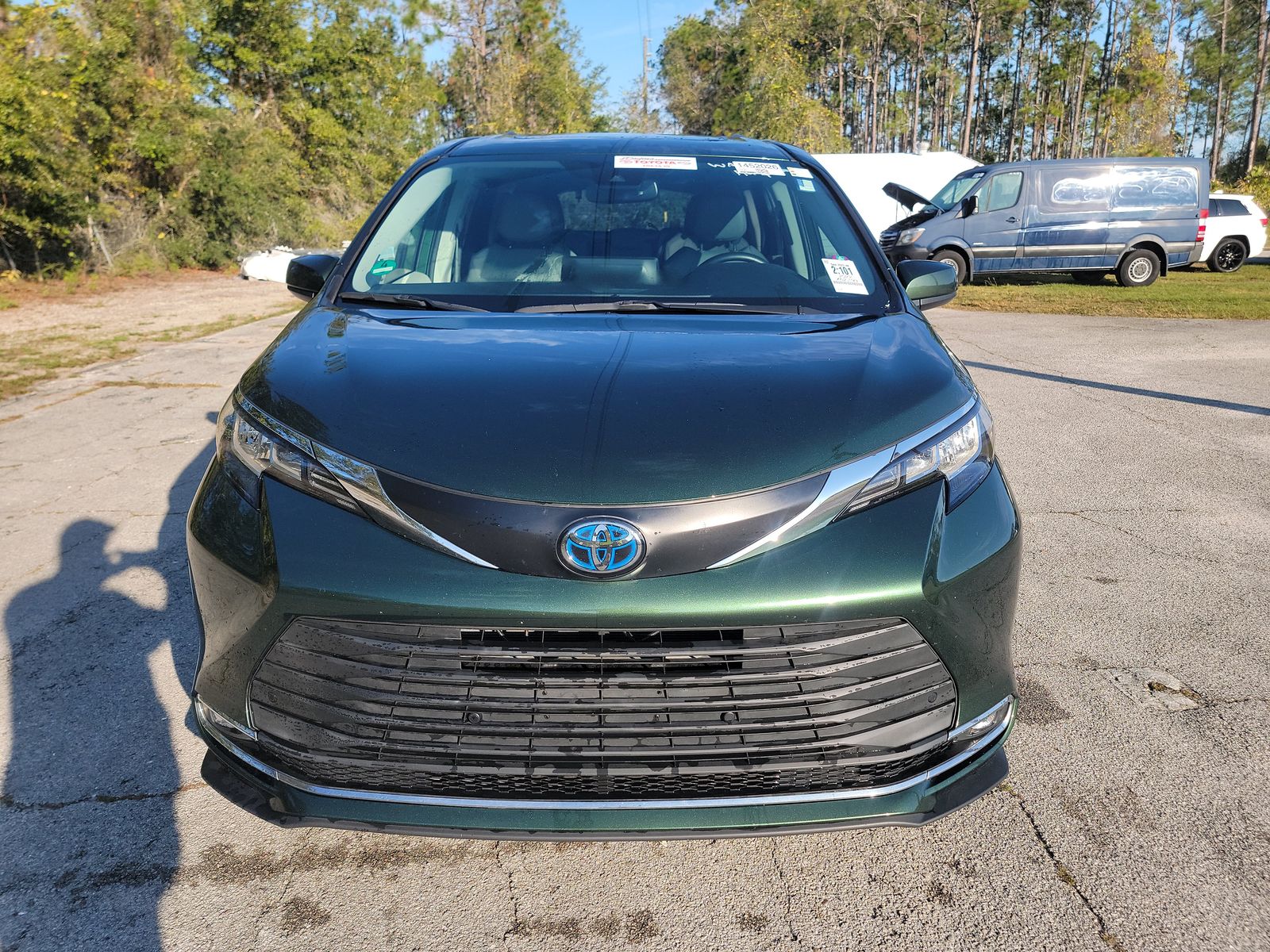 2022 Toyota Sienna XLE FWD