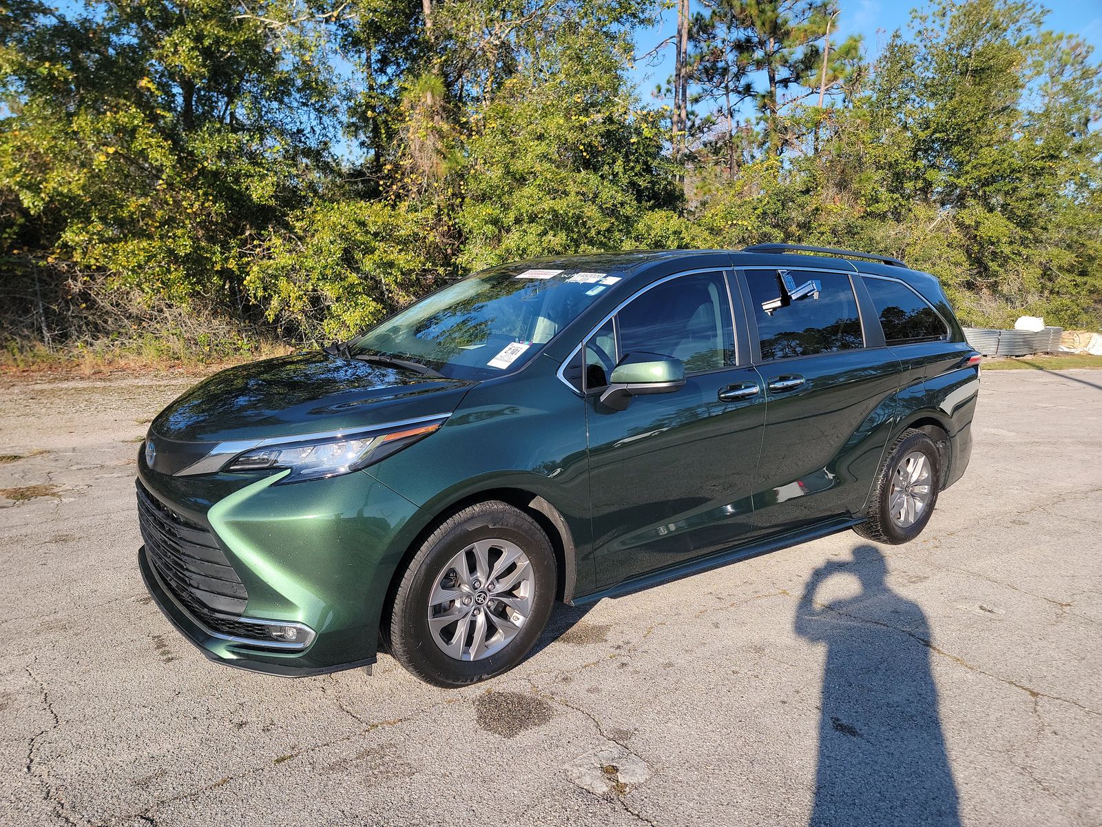 2022 Toyota Sienna XLE FWD