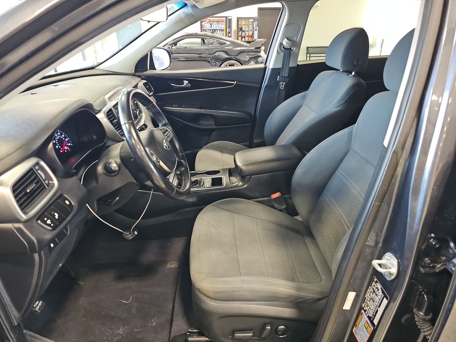 2019 Kia Sorento S FWD