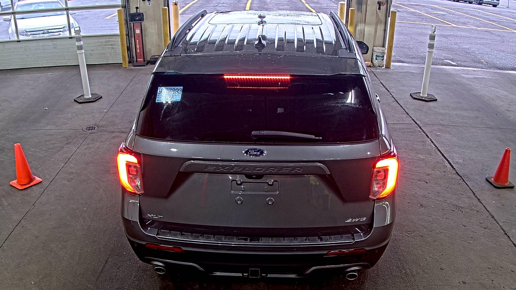 2023 Ford Explorer XLT AWD