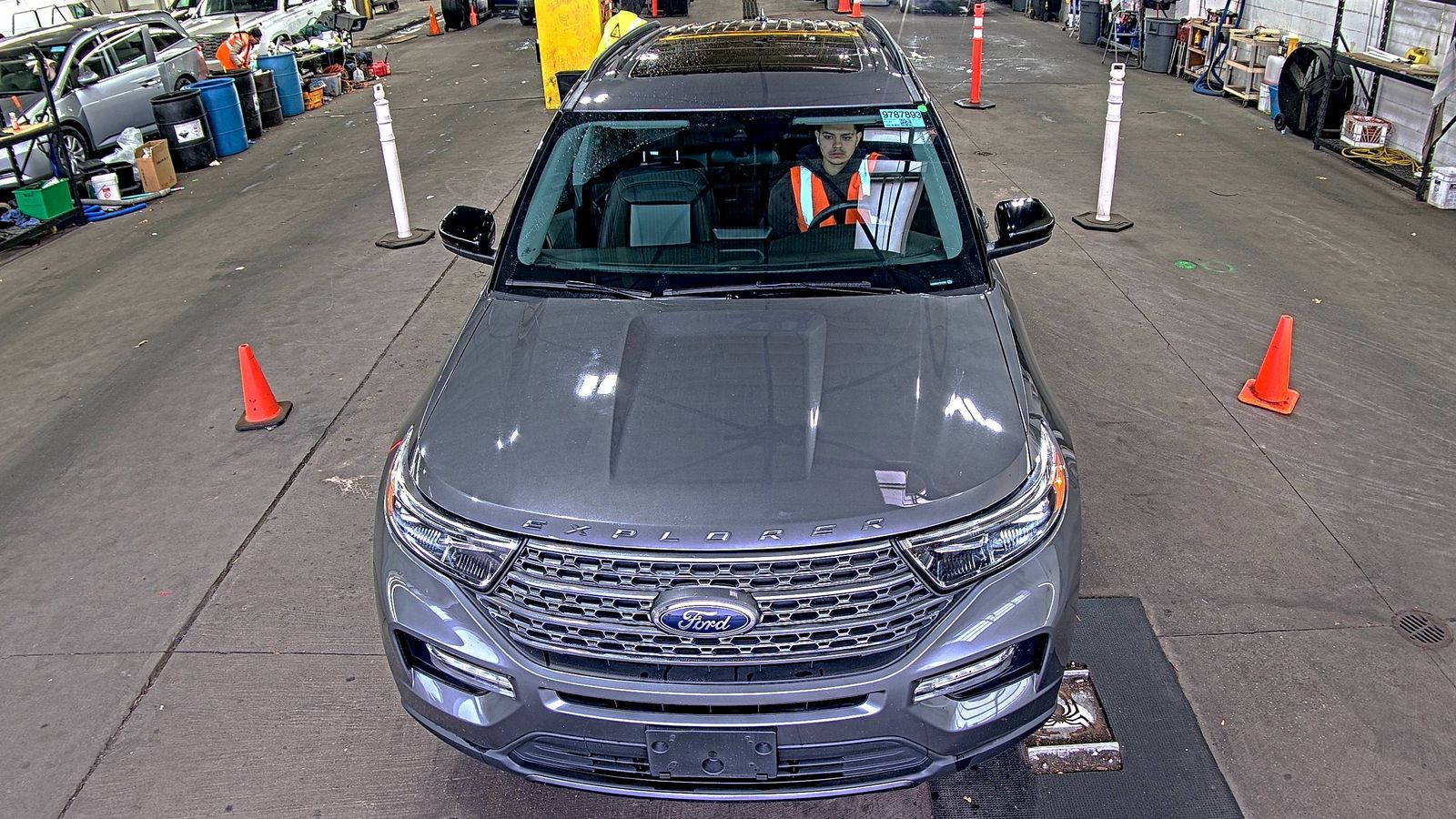 2023 Ford Explorer XLT AWD