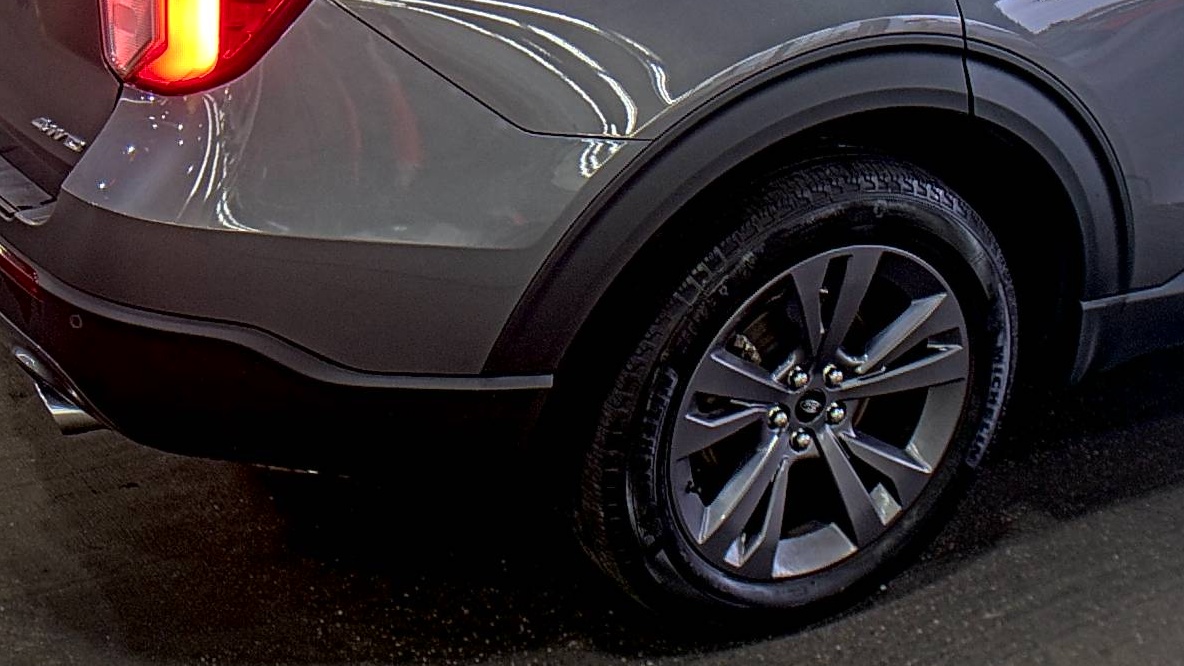 2023 Ford Explorer XLT AWD