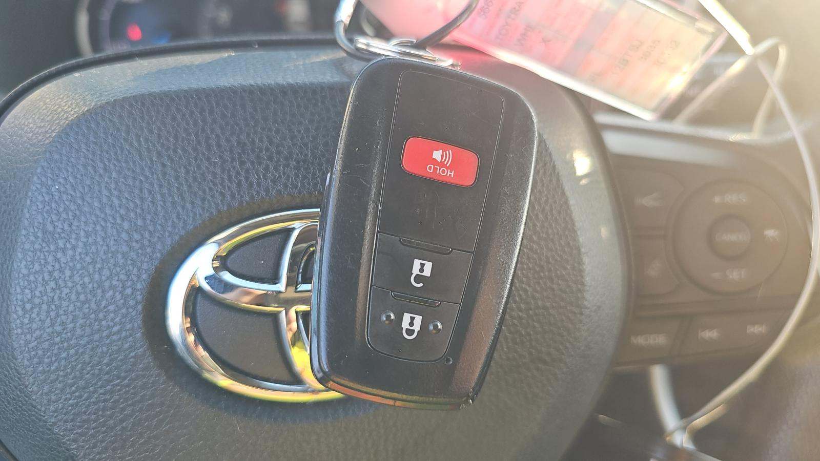 2025 Toyota RAV4 Hybrid XLE AWD