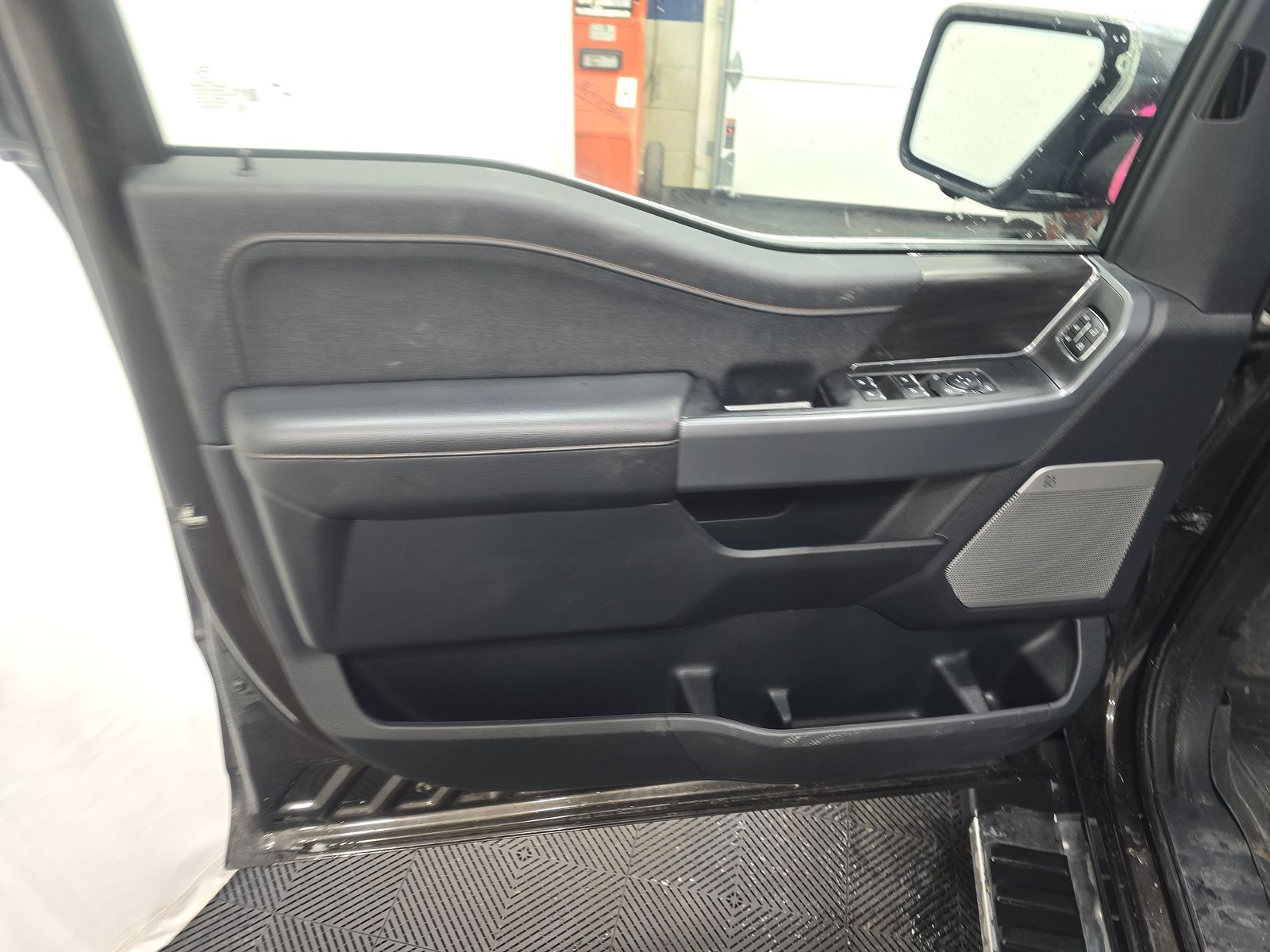 2024 Ford F-150 Lariat AWD