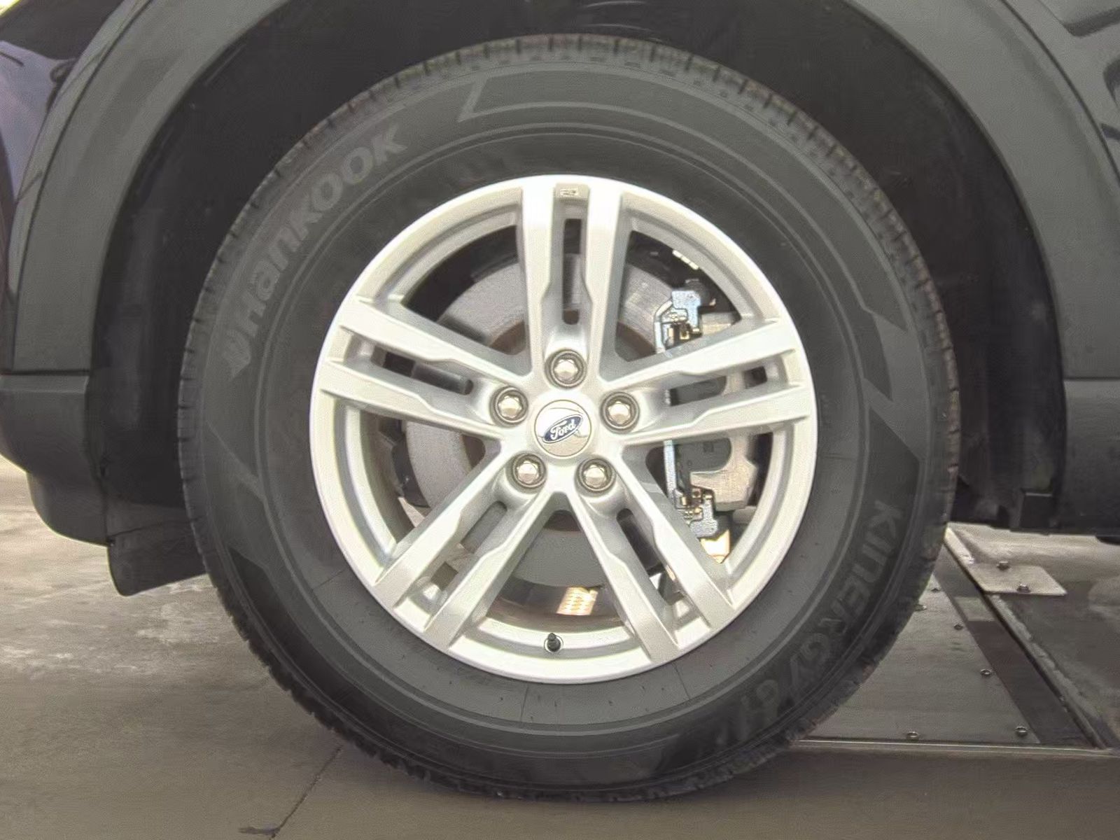 2022 Ford Explorer XLT AWD