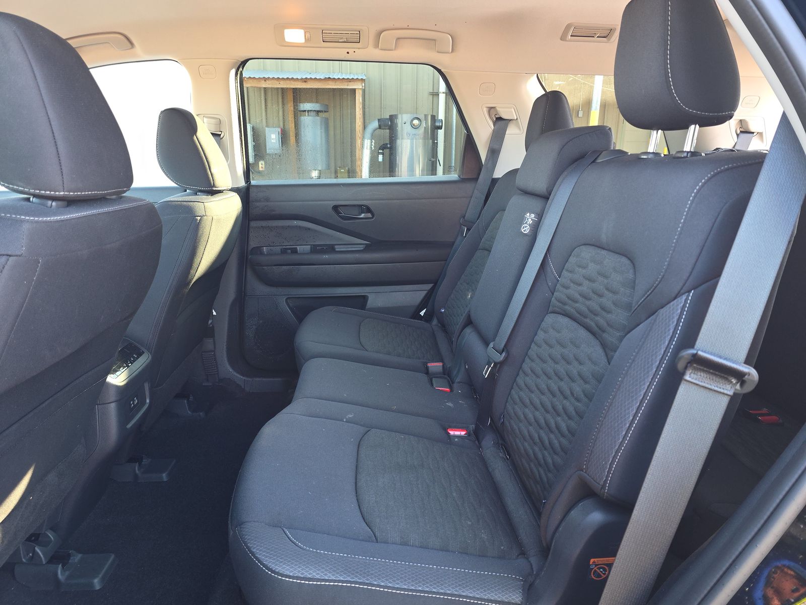 2024 Nissan Pathfinder SV FWD