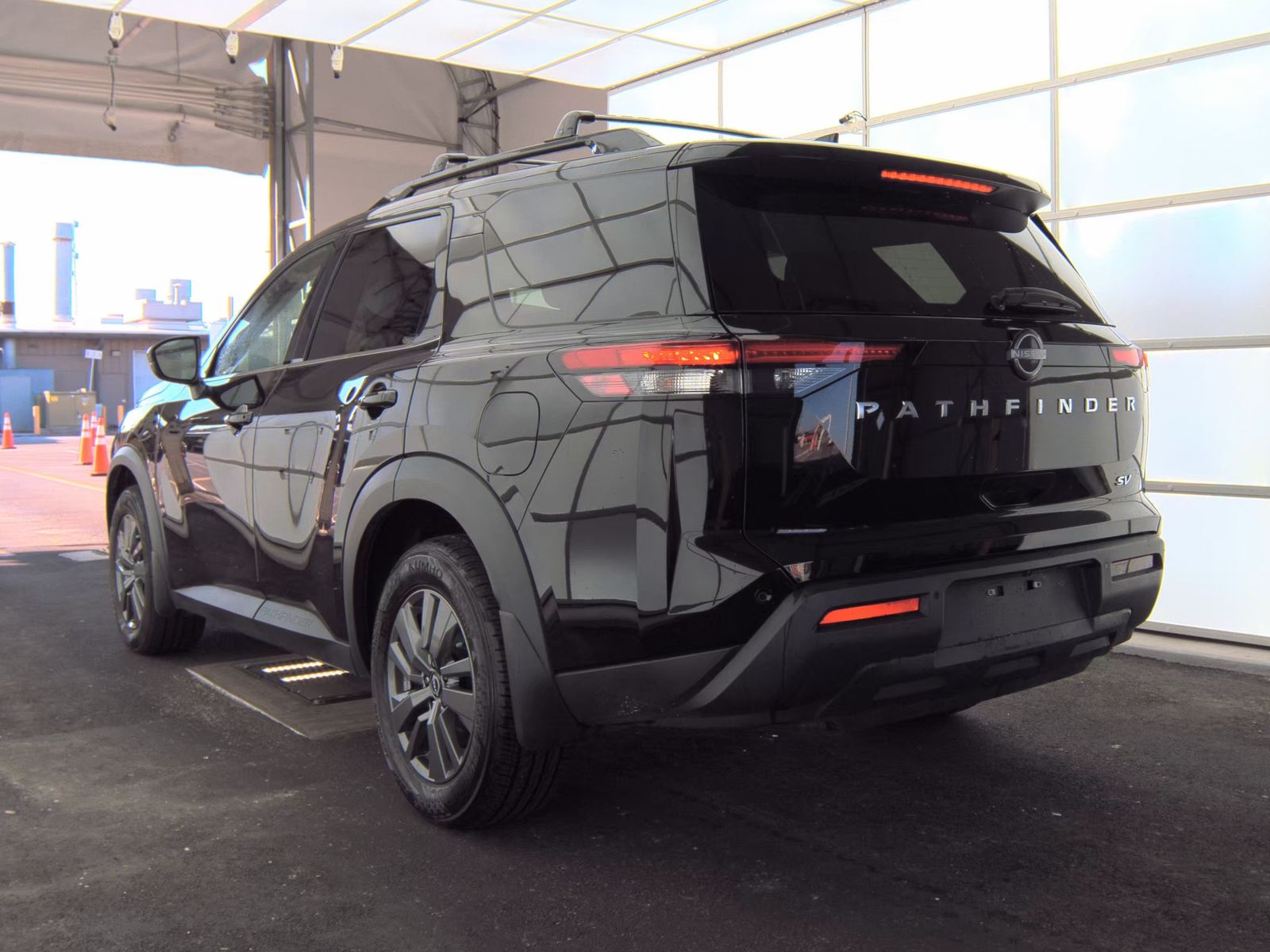 2024 Nissan Pathfinder SV FWD