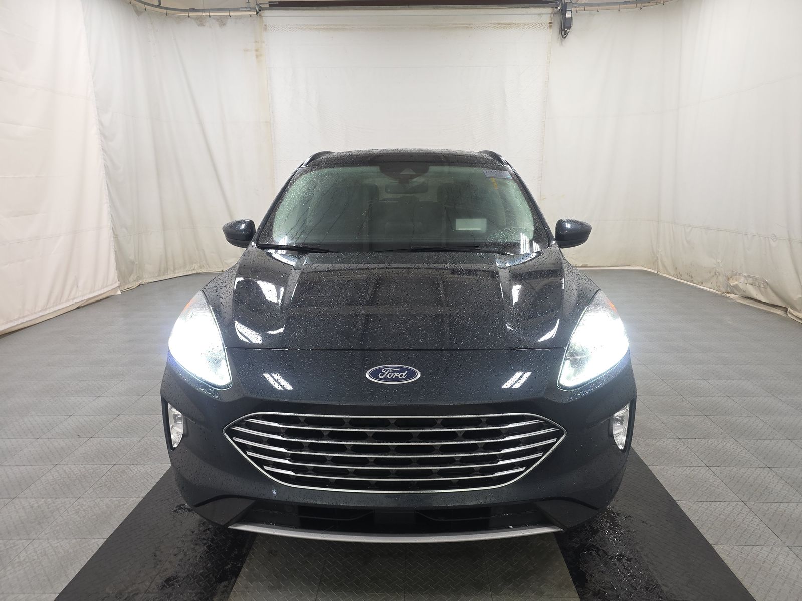 2022 Ford Escape Plug-In Hybrid Titanium FWD