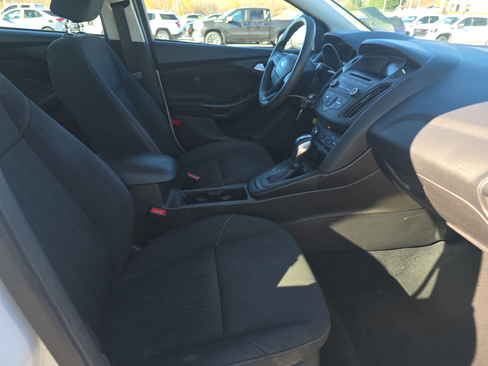 2016 Ford Focus SE FWD