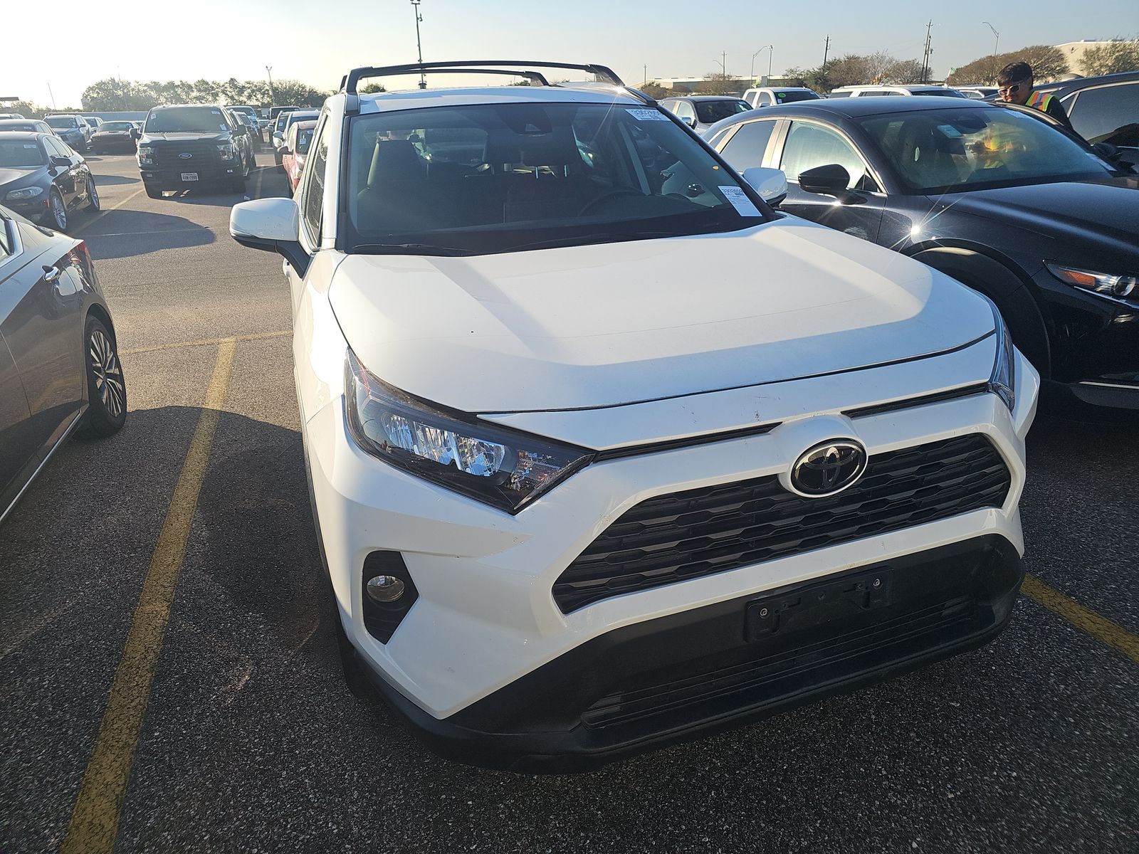 2020 Toyota RAV4 XLE Premium FWD