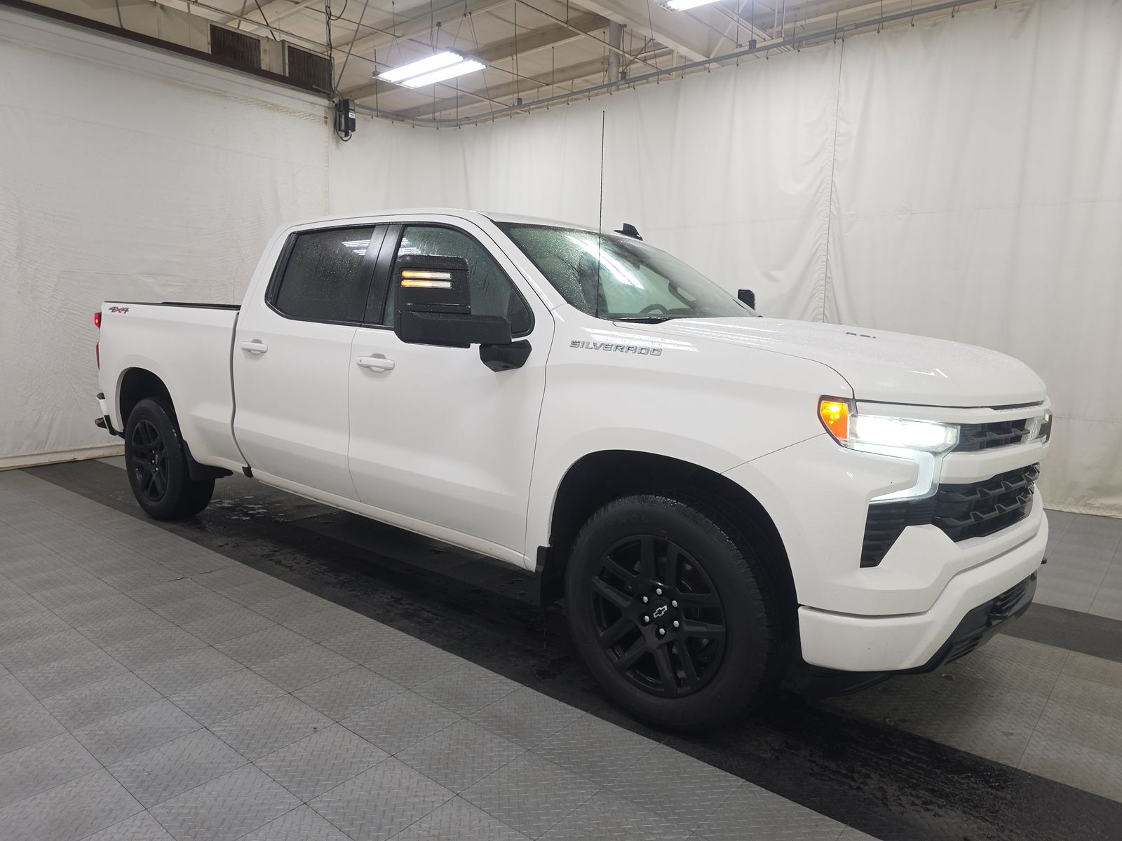 2022 Chevrolet Silverado 1500 RST AWD