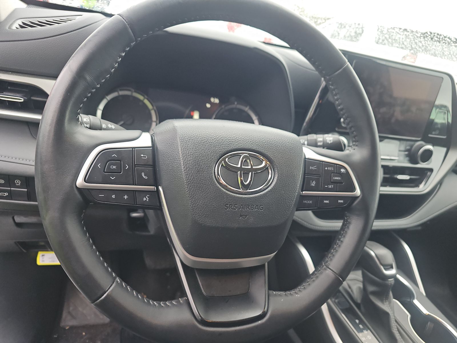 2024 Toyota Highlander LE AWD