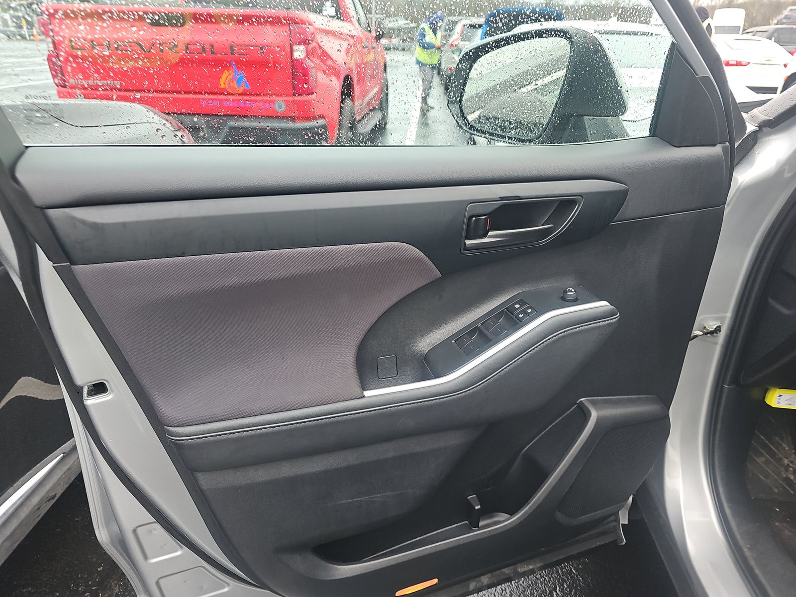 2024 Toyota Highlander LE AWD