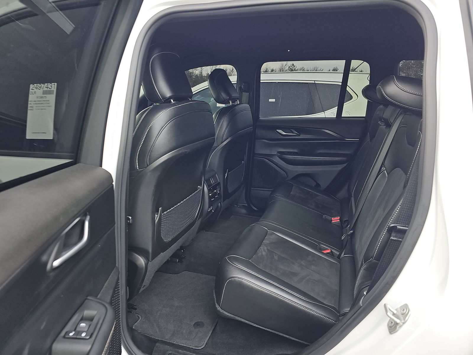 2024 Jeep Grand Cherokee Altitude AWD