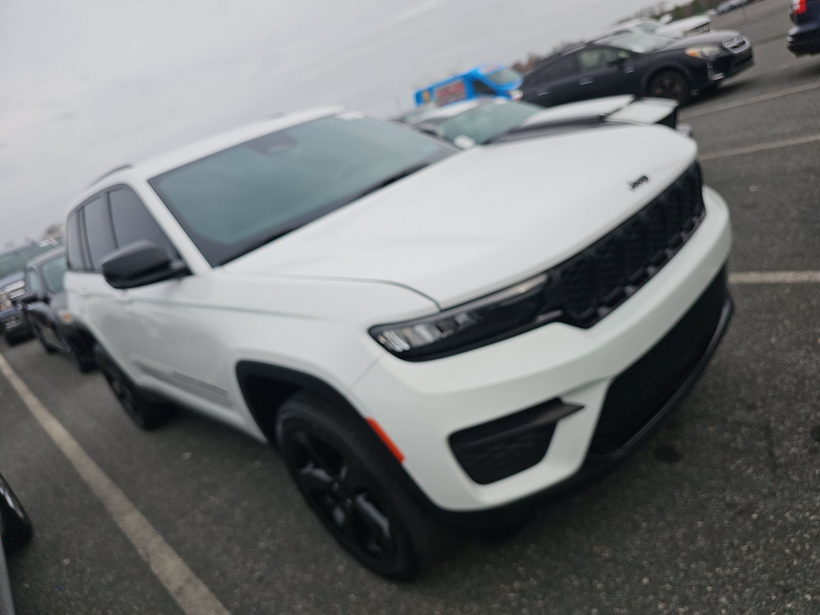 2024 Jeep Grand Cherokee Altitude AWD
