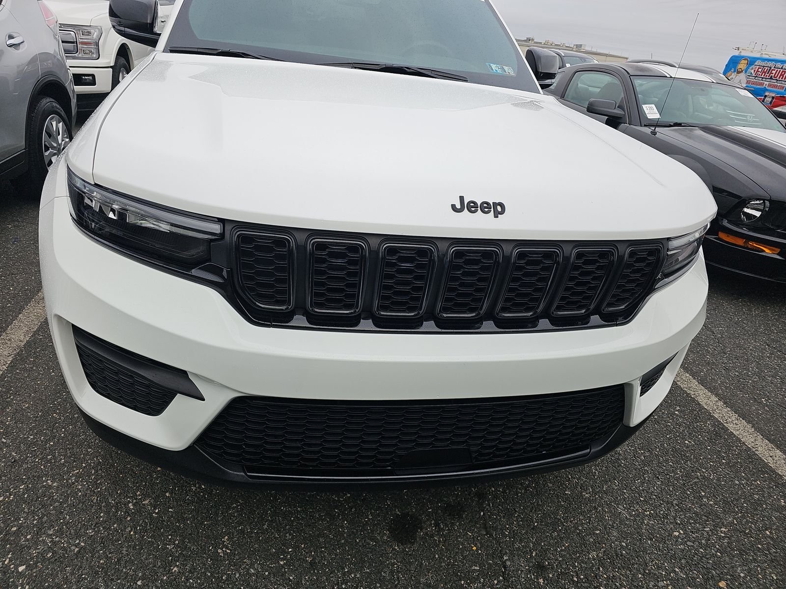 2024 Jeep Grand Cherokee Altitude AWD