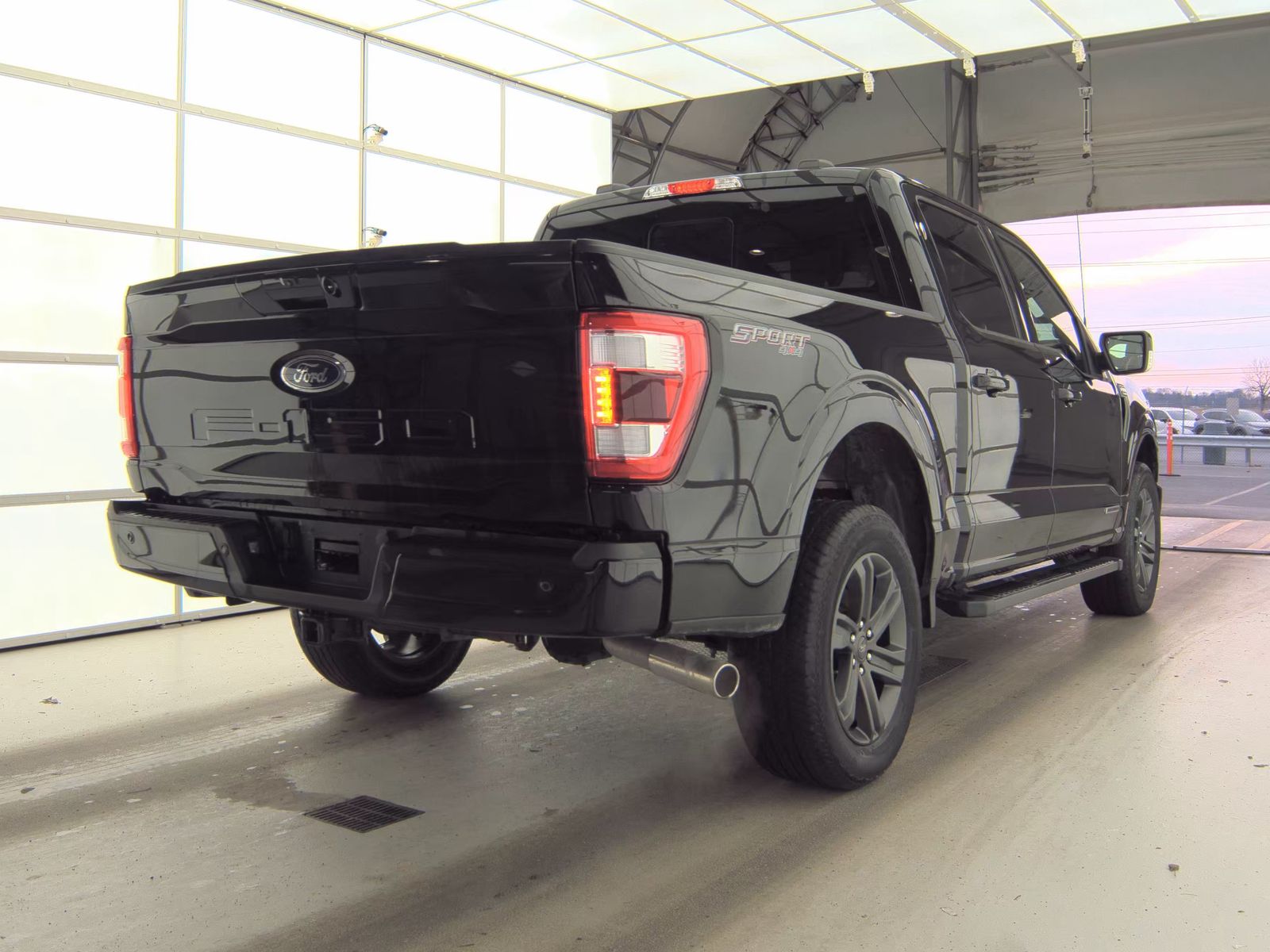 2023 Ford F-150 Hybrid Lariat AWD