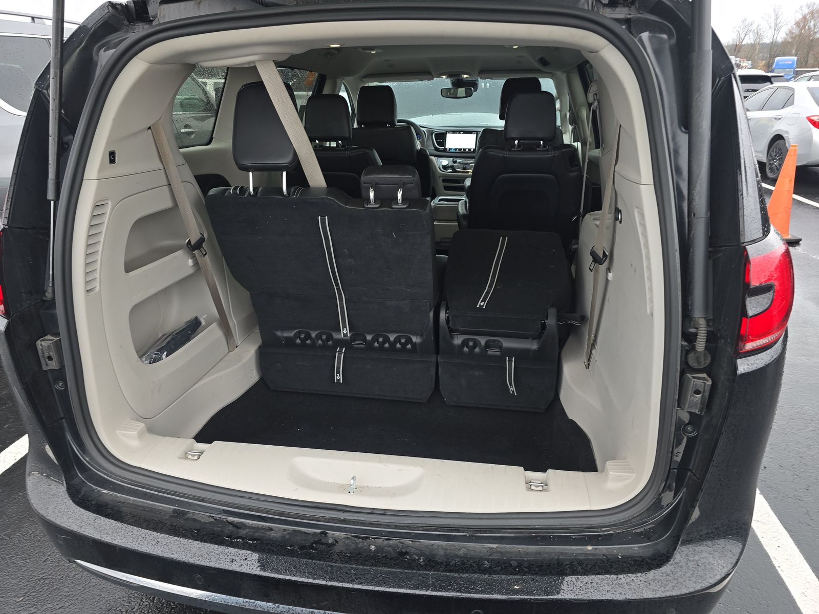 2024 Chrysler Pacifica Touring L FWD