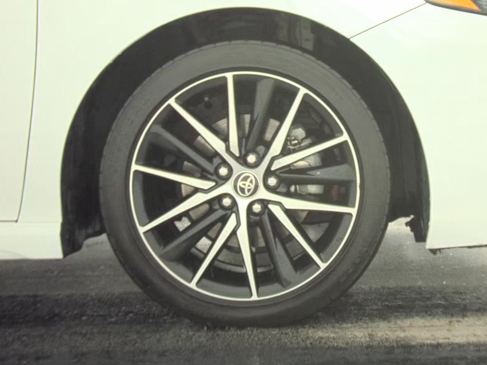 2023 Toyota Camry SE FWD