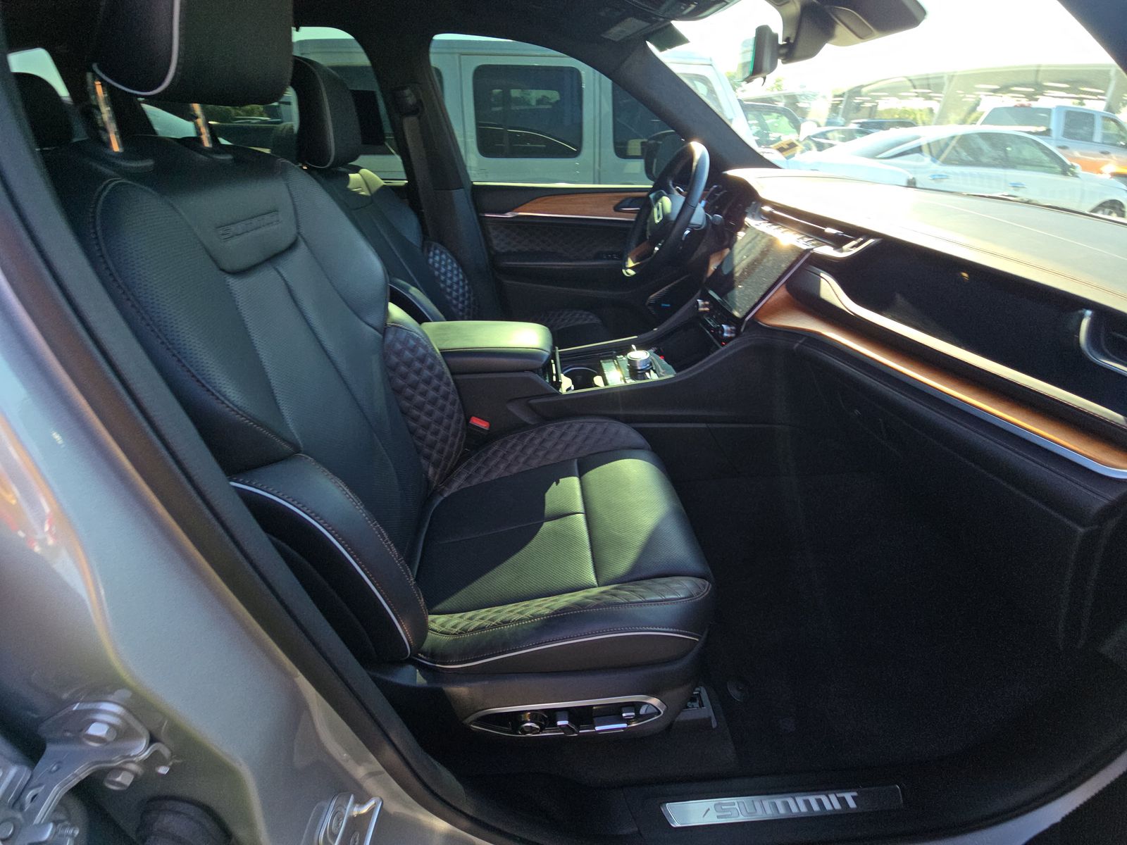 2022 Jeep Grand Cherokee Summit Reserve AWD