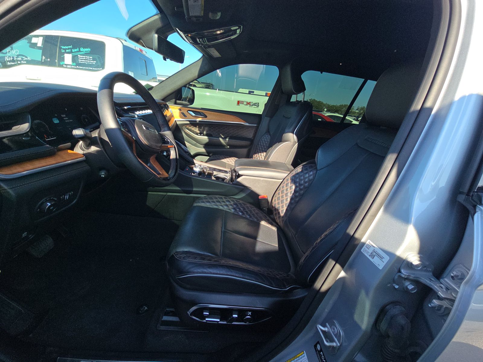 2022 Jeep Grand Cherokee Summit Reserve AWD