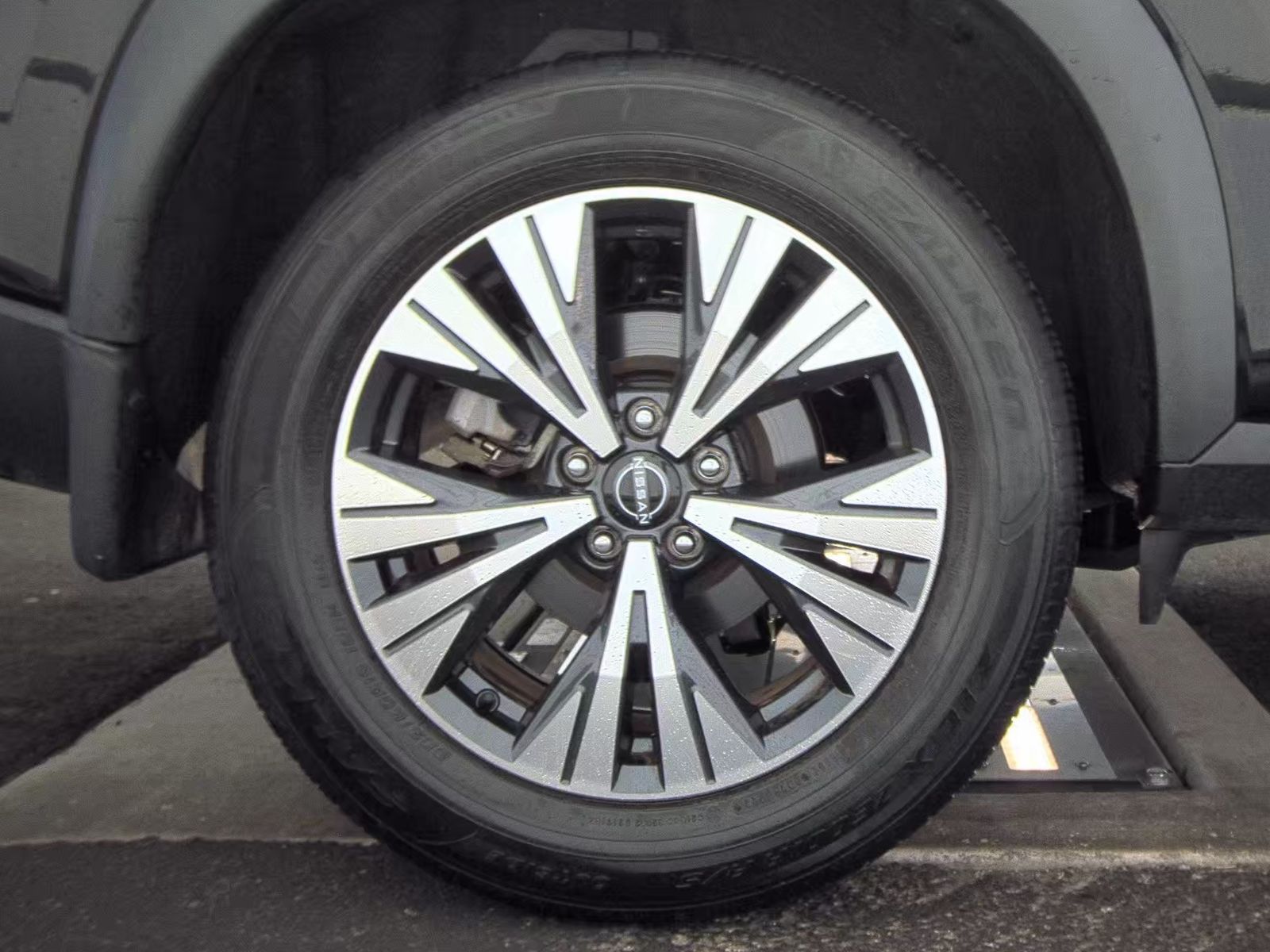 2023 Nissan Rogue SV FWD