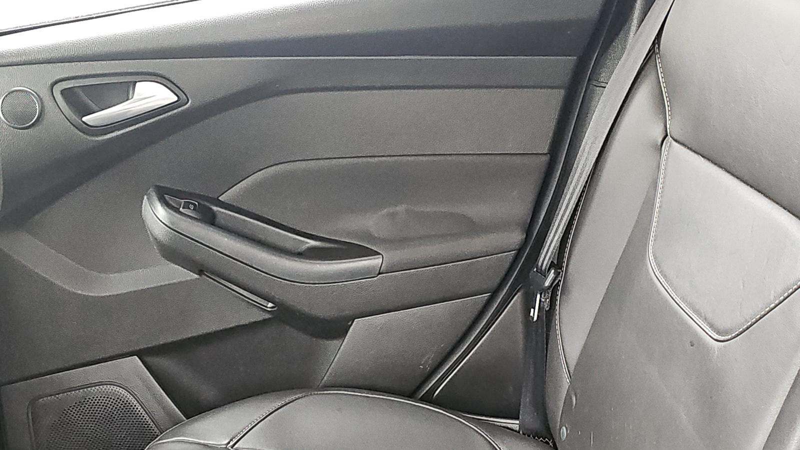 2018 Ford Focus ST FWD