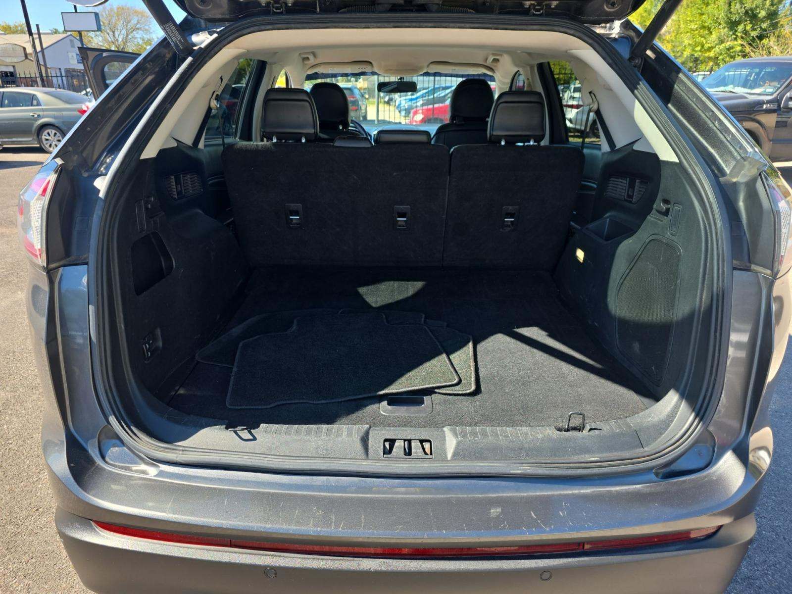 2018 Ford Edge Titanium FWD