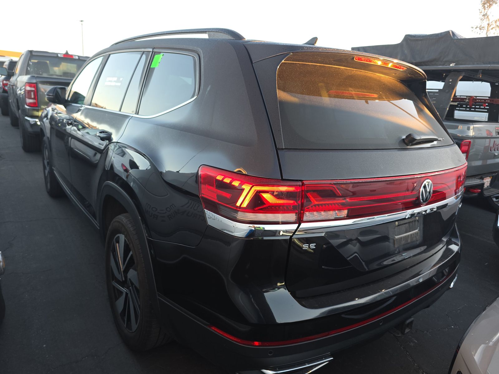 2024 Volkswagen Atlas 2.0T SE AWD