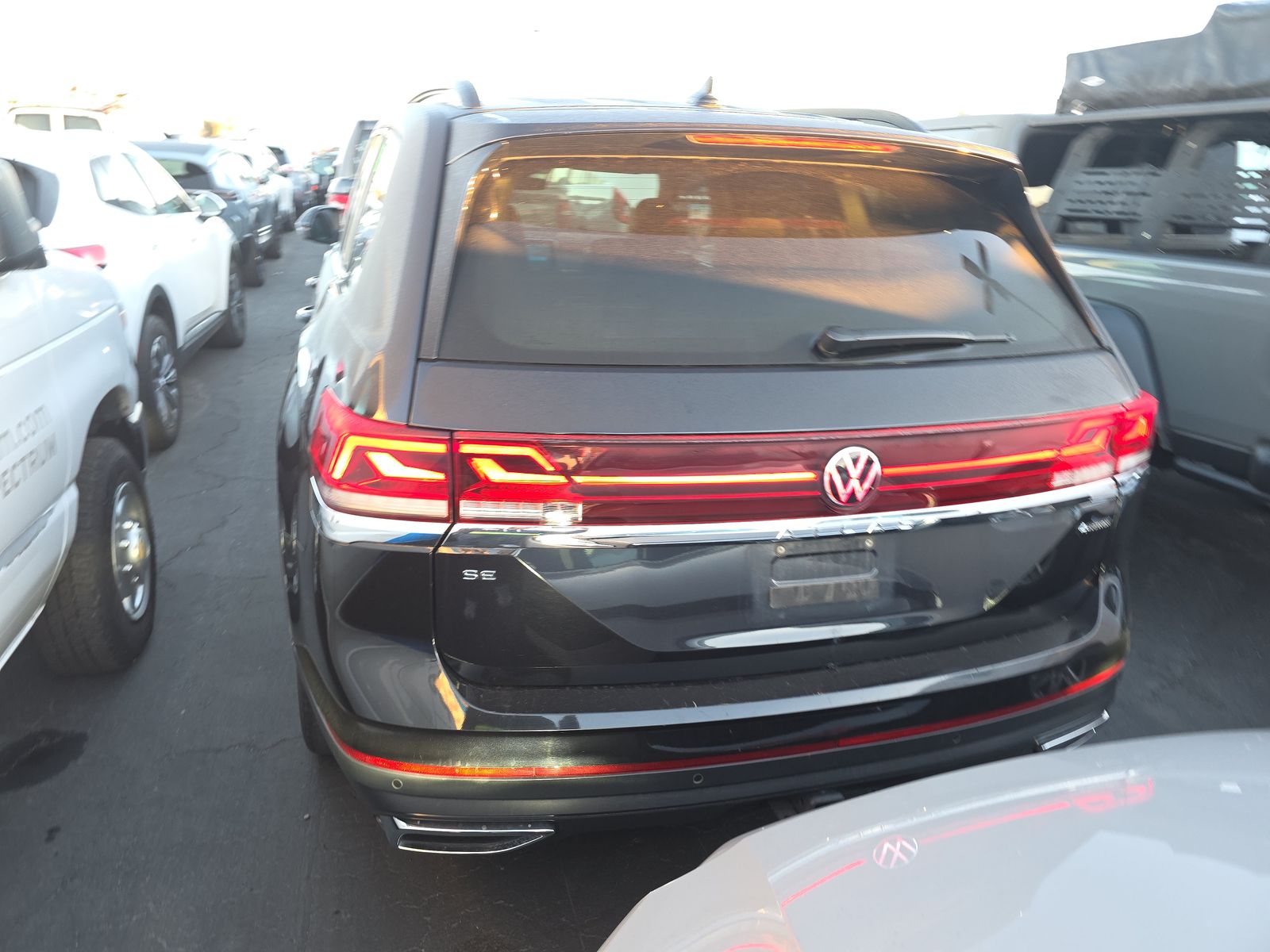2024 Volkswagen Atlas 2.0T SE AWD