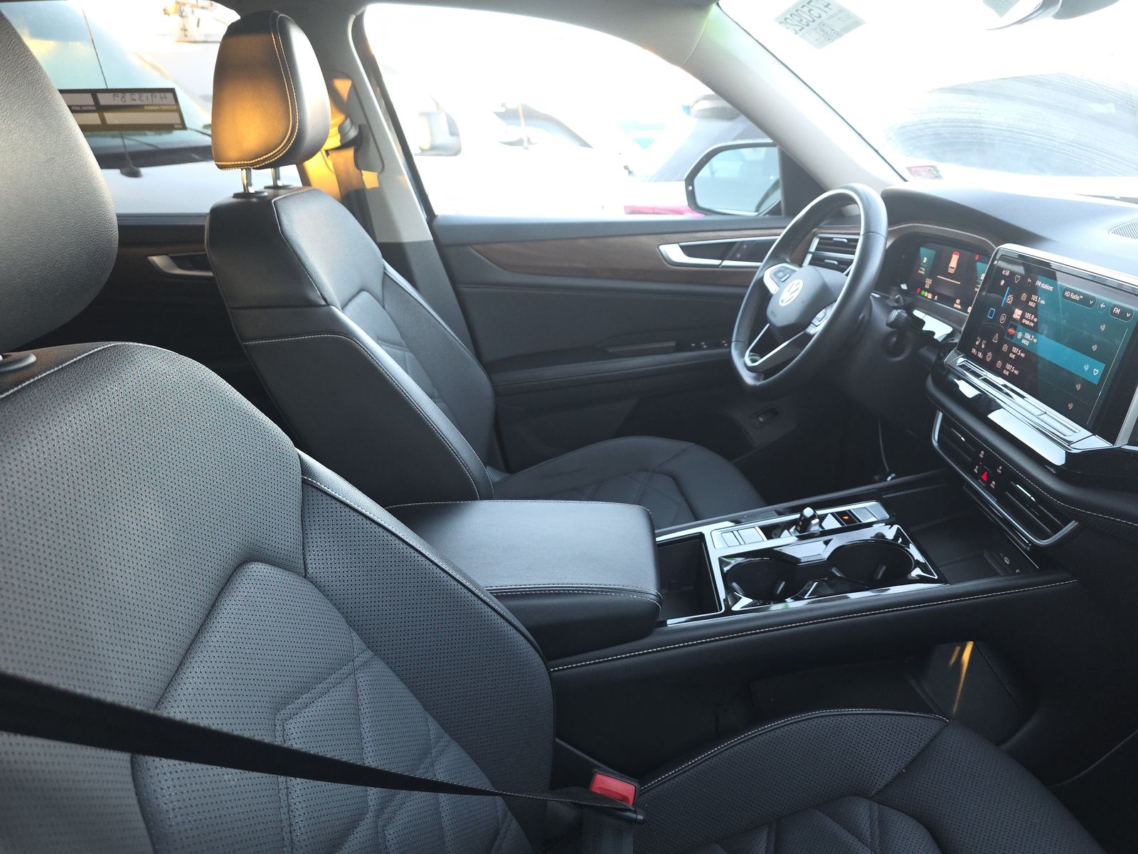 2024 Volkswagen Atlas 2.0T SE AWD