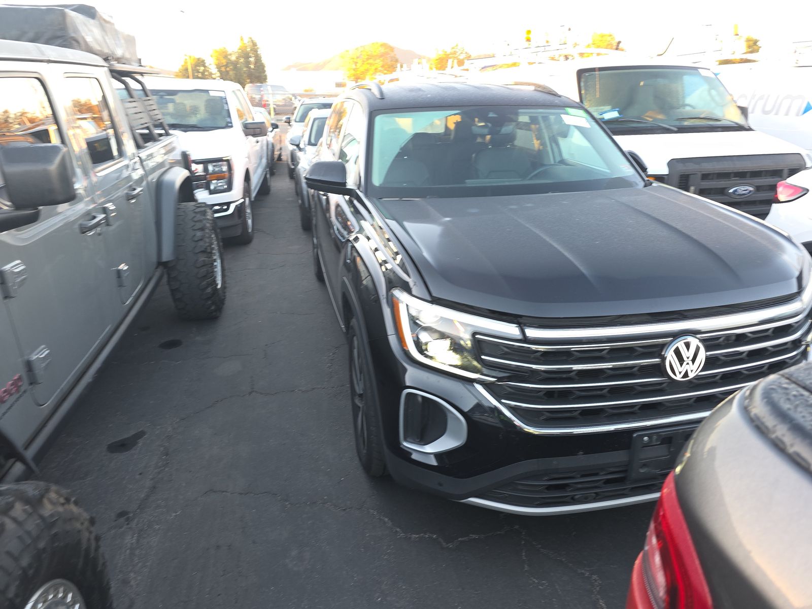 2024 Volkswagen Atlas 2.0T SE AWD