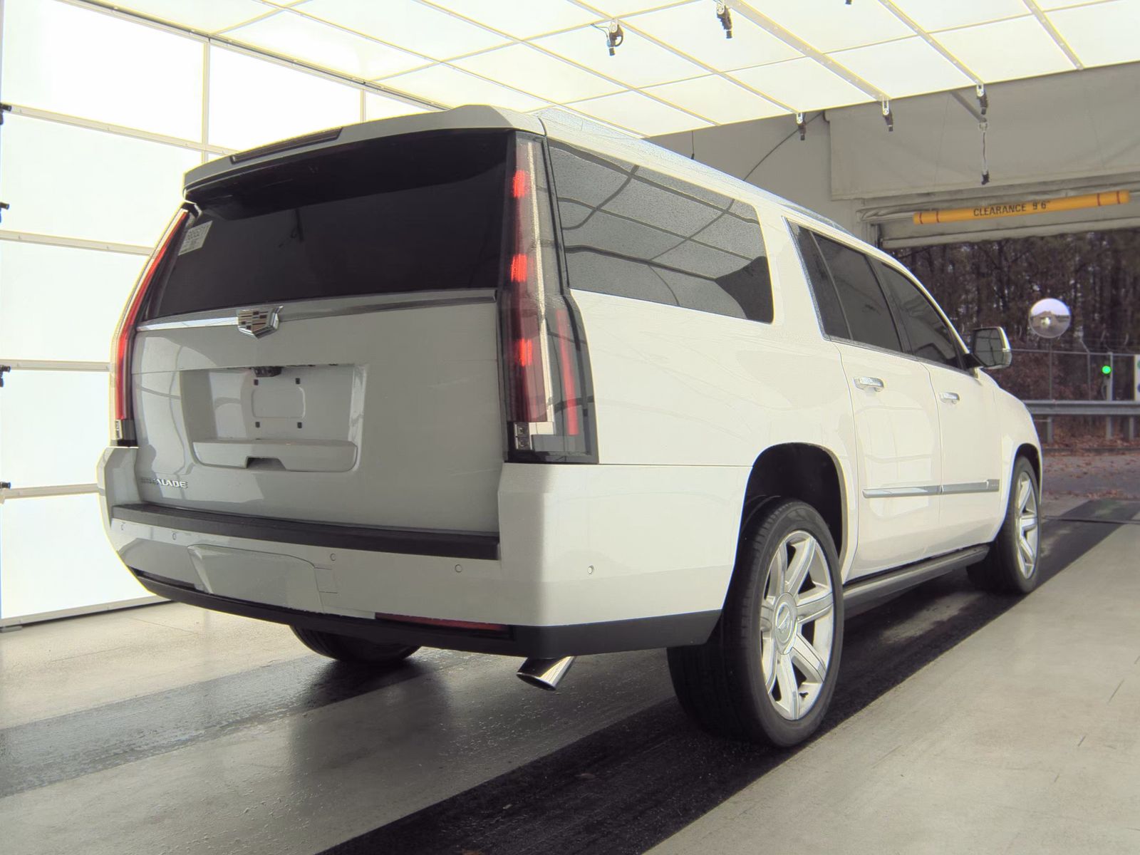 2017 Cadillac Escalade ESV Premium Luxury AWD