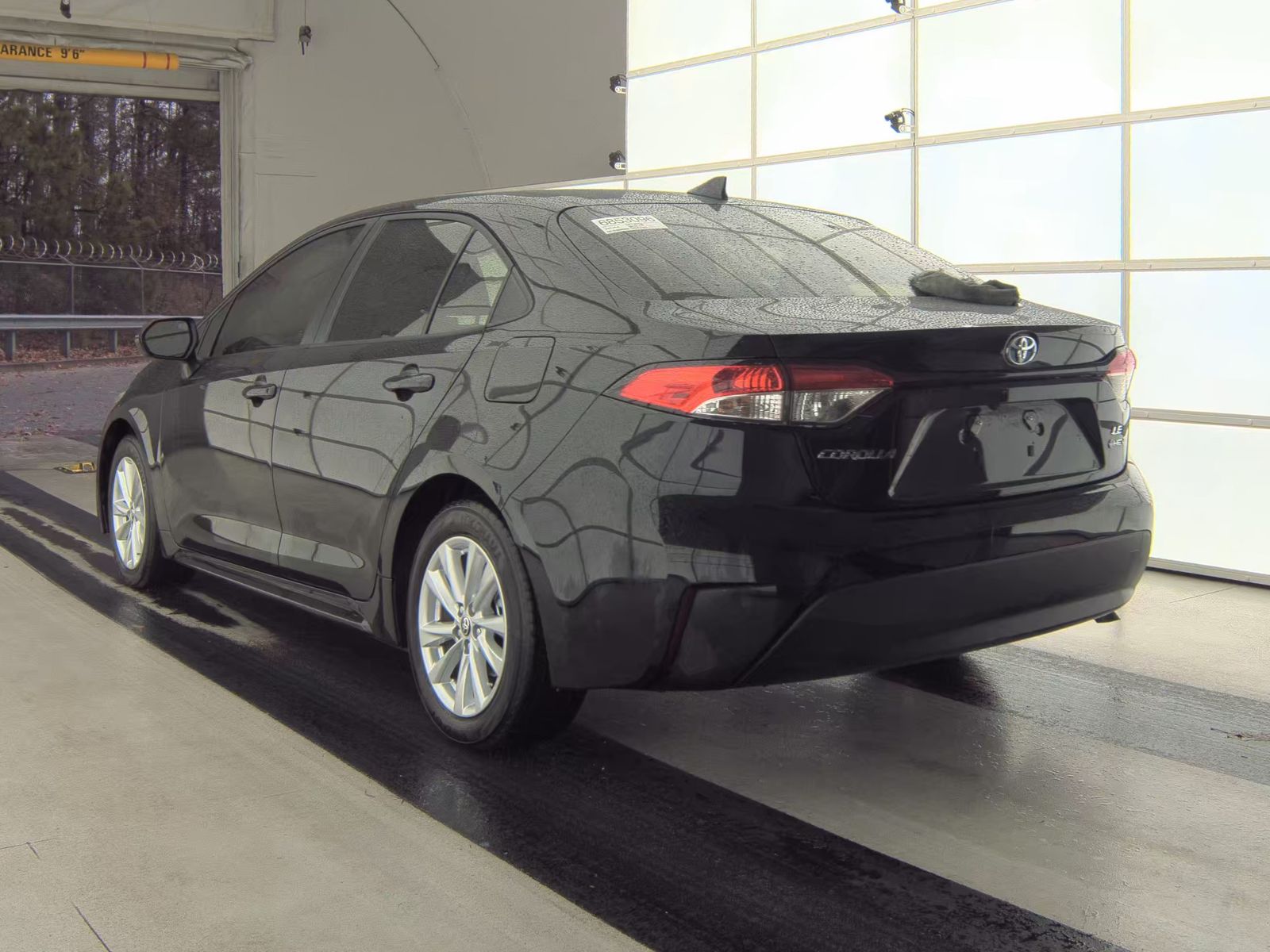 2025 Toyota Corolla Hybrid LE FWD