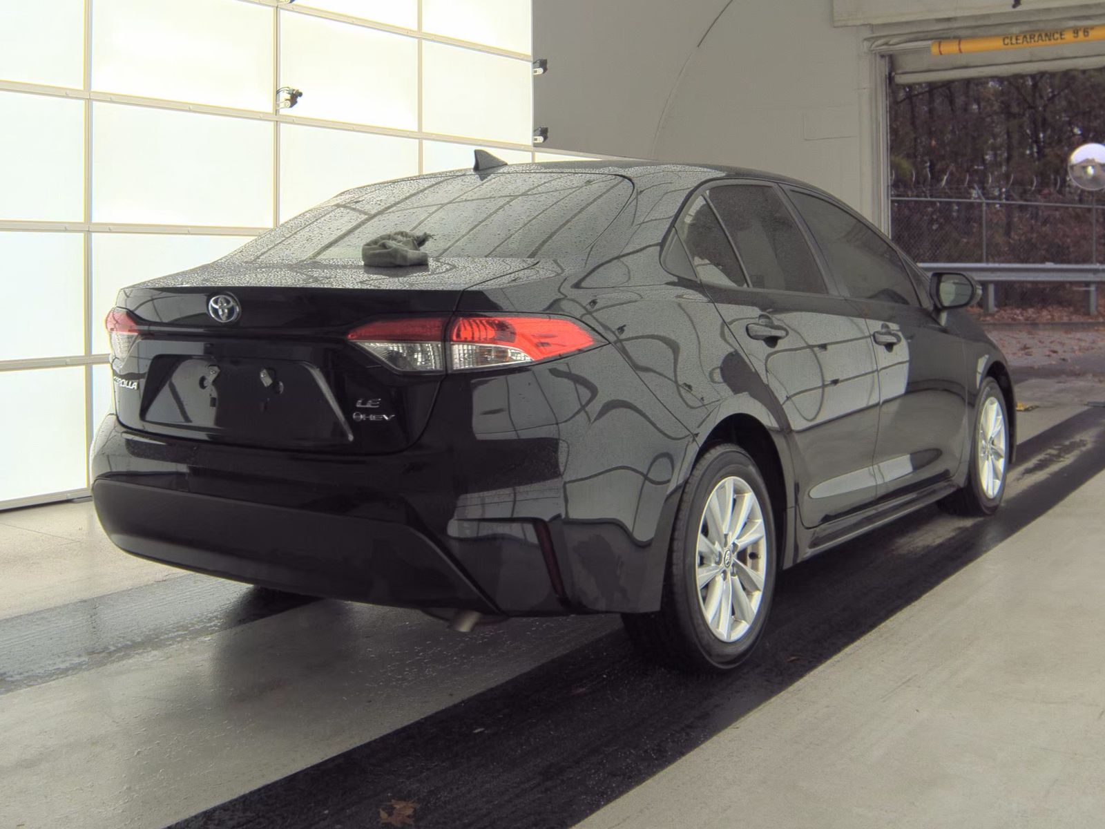 2025 Toyota Corolla Hybrid LE FWD