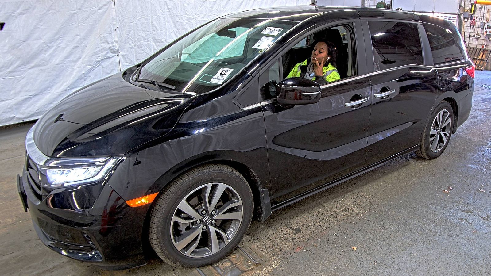 2023 Honda Odyssey Touring FWD