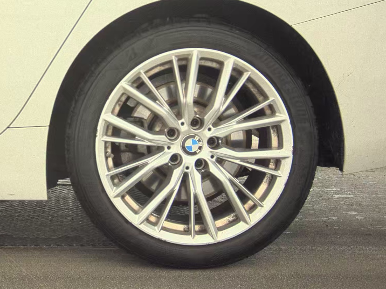 2023 BMW 3 Series 330i xDrive AWD