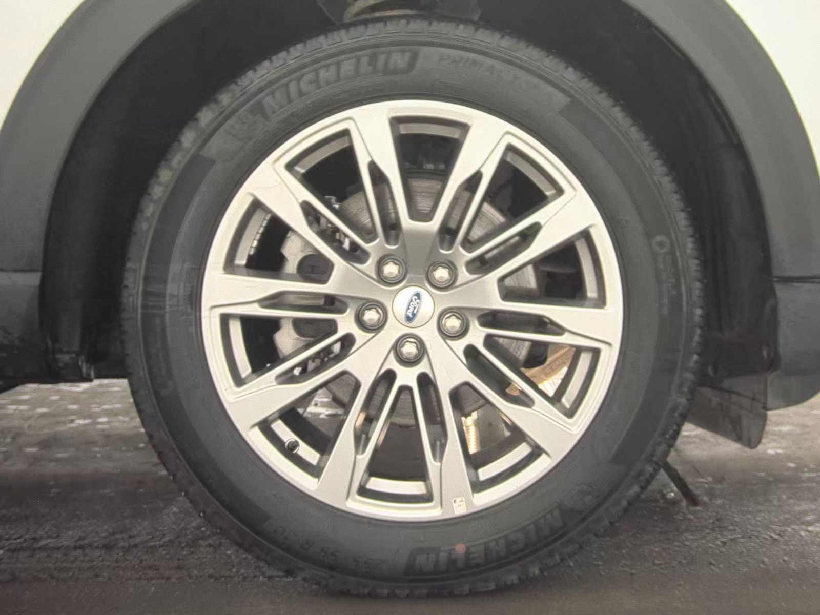 2025 Ford Explorer Active AWD