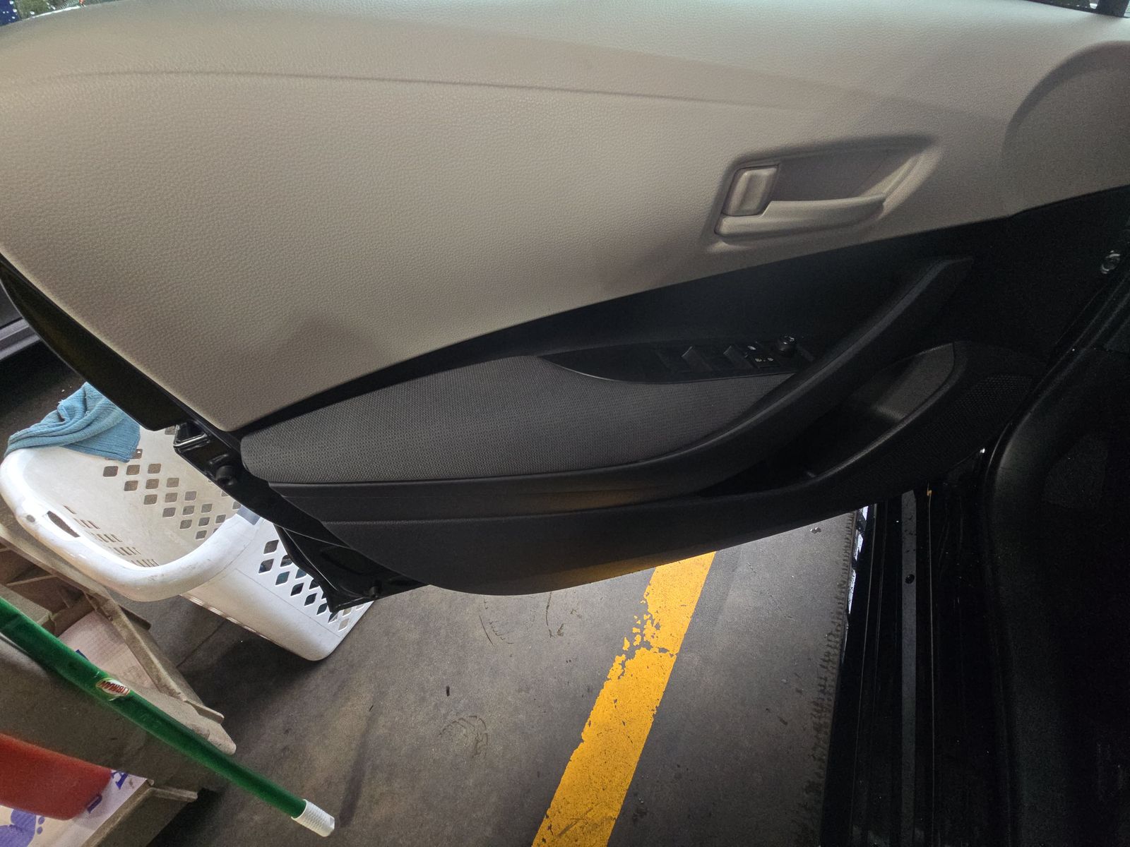 2025 Toyota Corolla Hybrid LE FWD