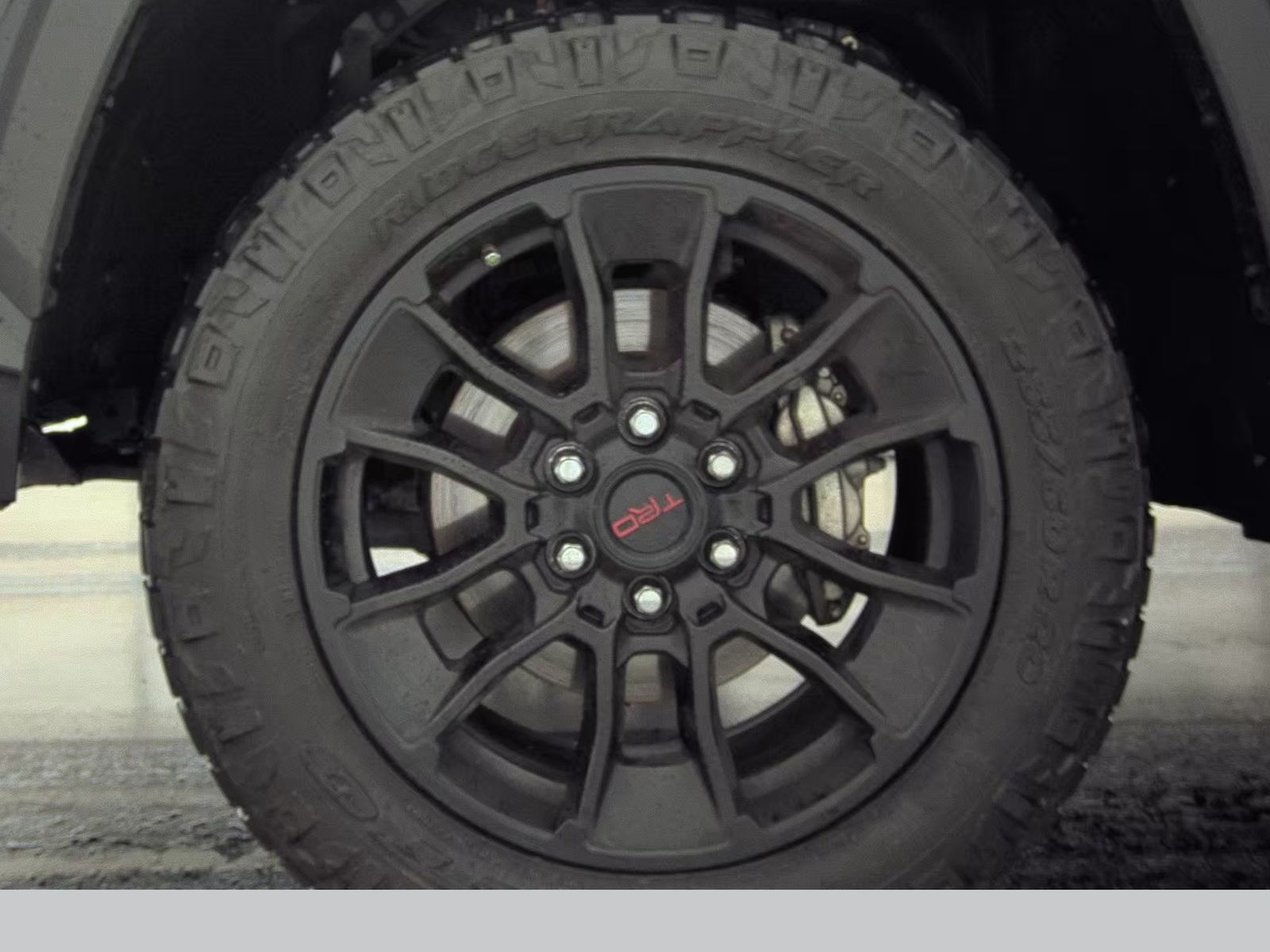 2024 Toyota Tundra SR5 AWD