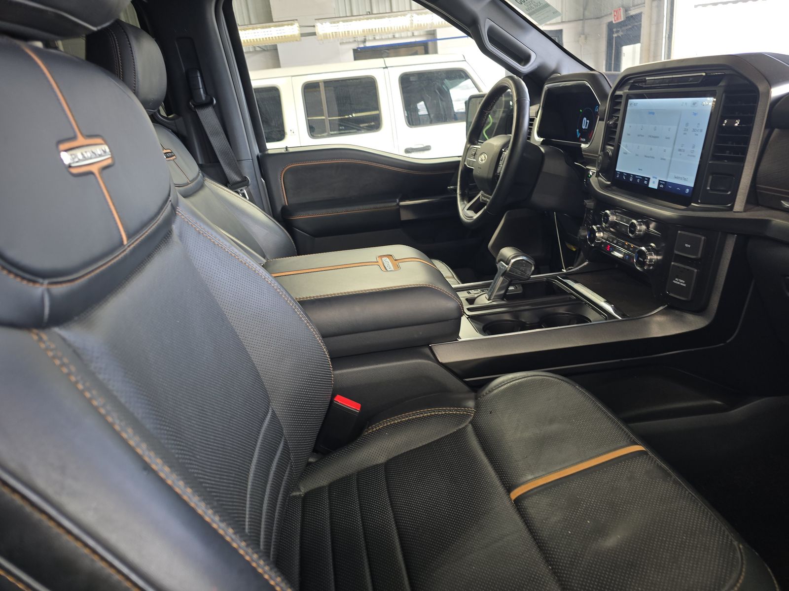 2022 Ford F-150 Platinum AWD