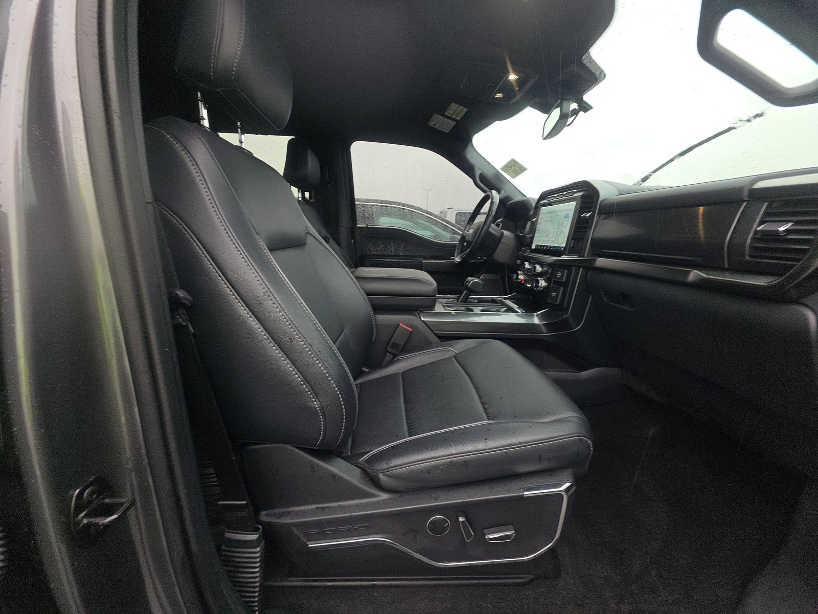 2023 Ford F-150 Hybrid Lariat AWD