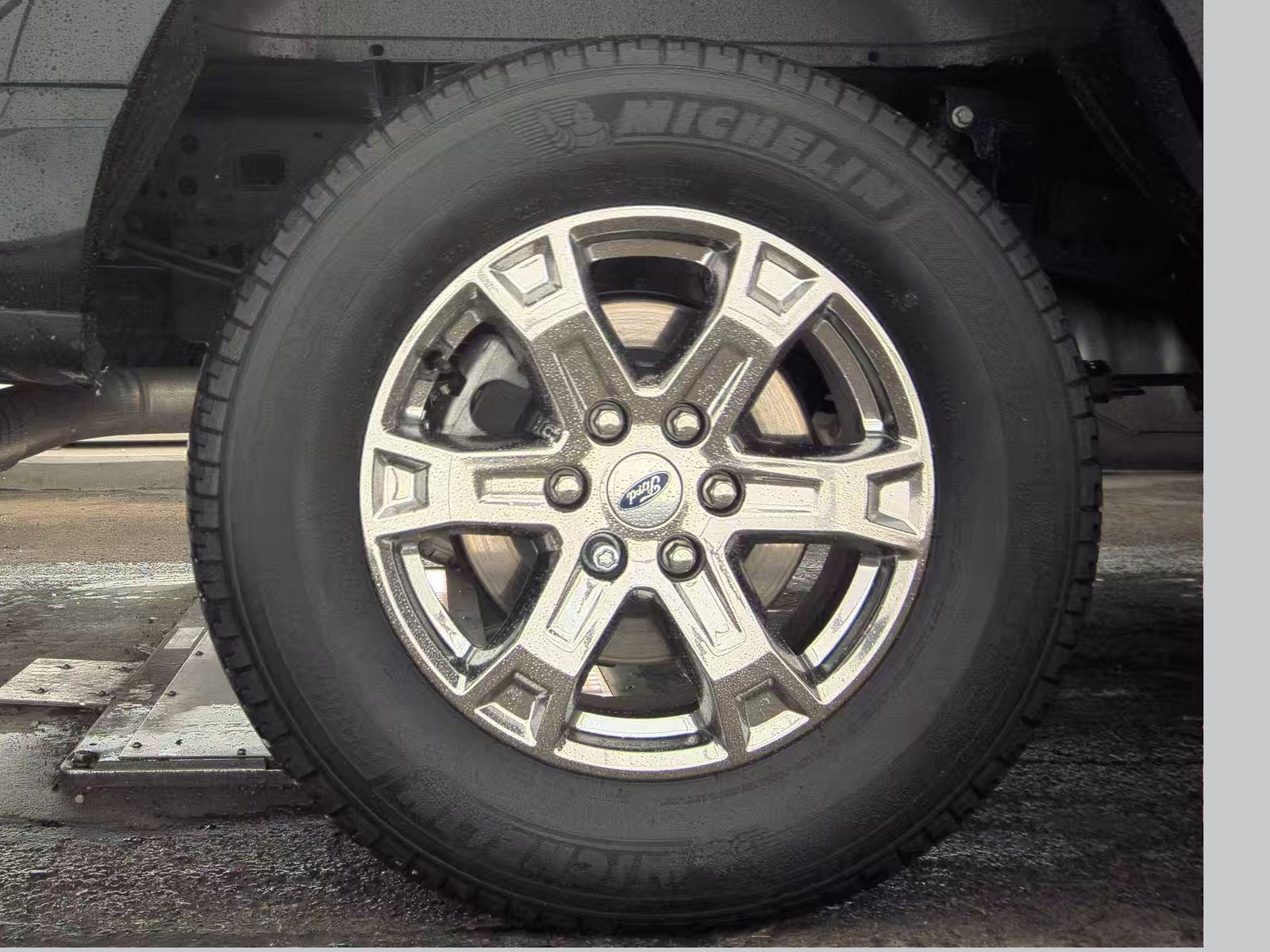 2023 Ford F-150 Hybrid XLT AWD