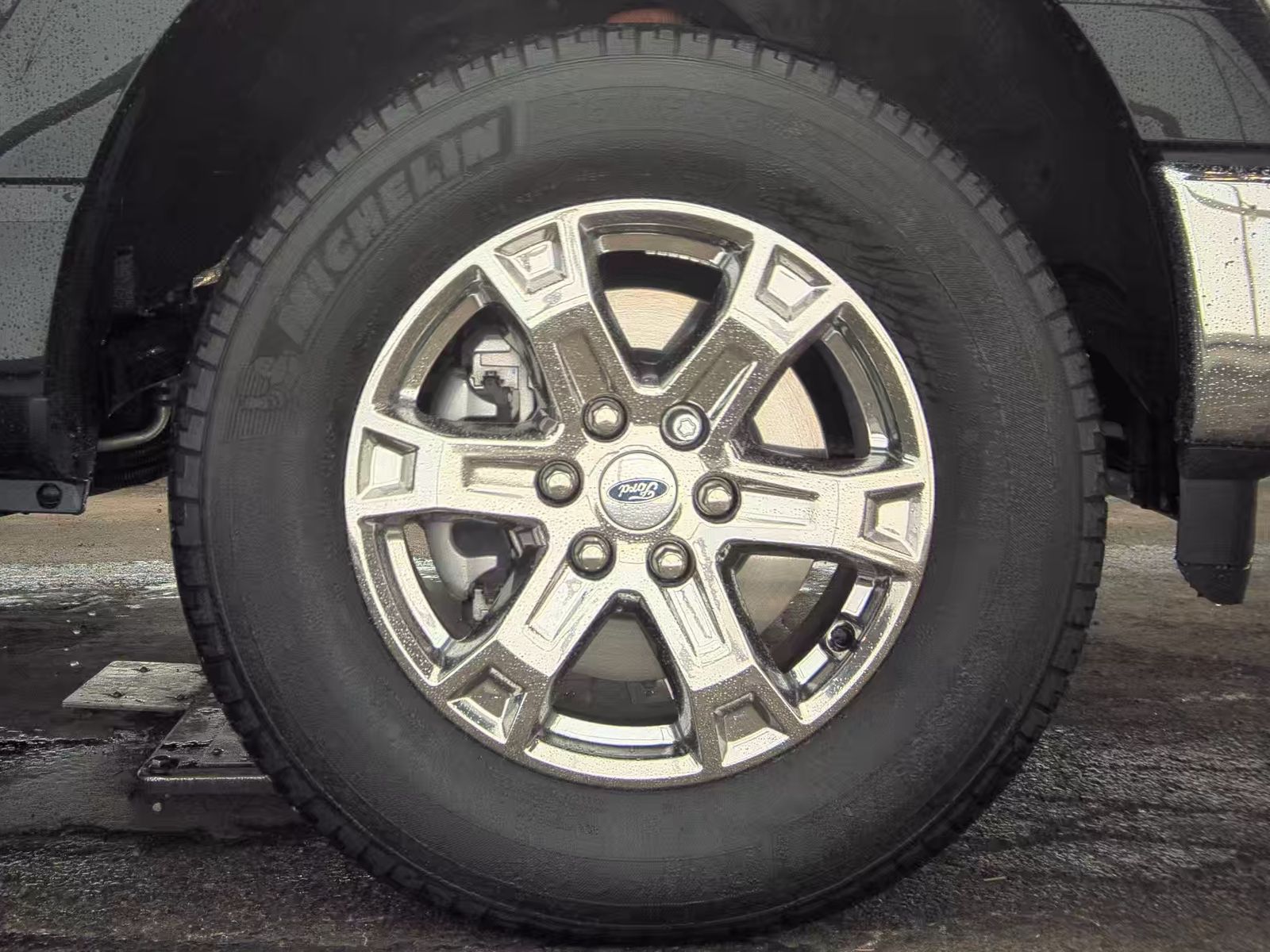 2023 Ford F-150 Hybrid XLT AWD