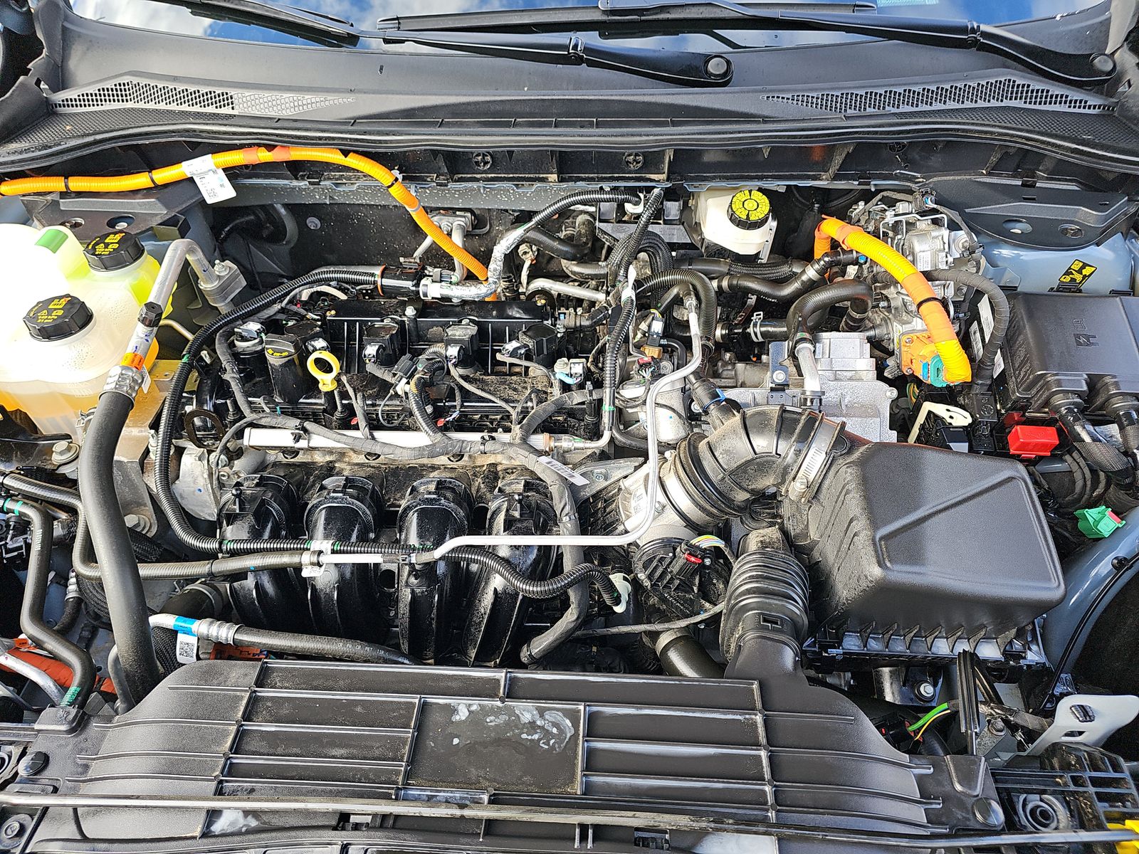 2025 Ford Escape Hybrid ST-Line Elite AWD