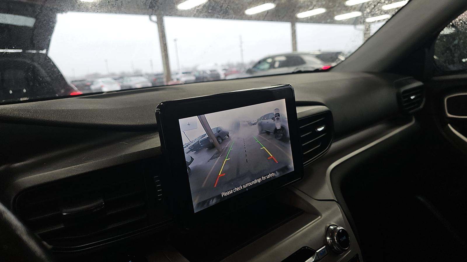 2023 Ford Explorer XLT AWD