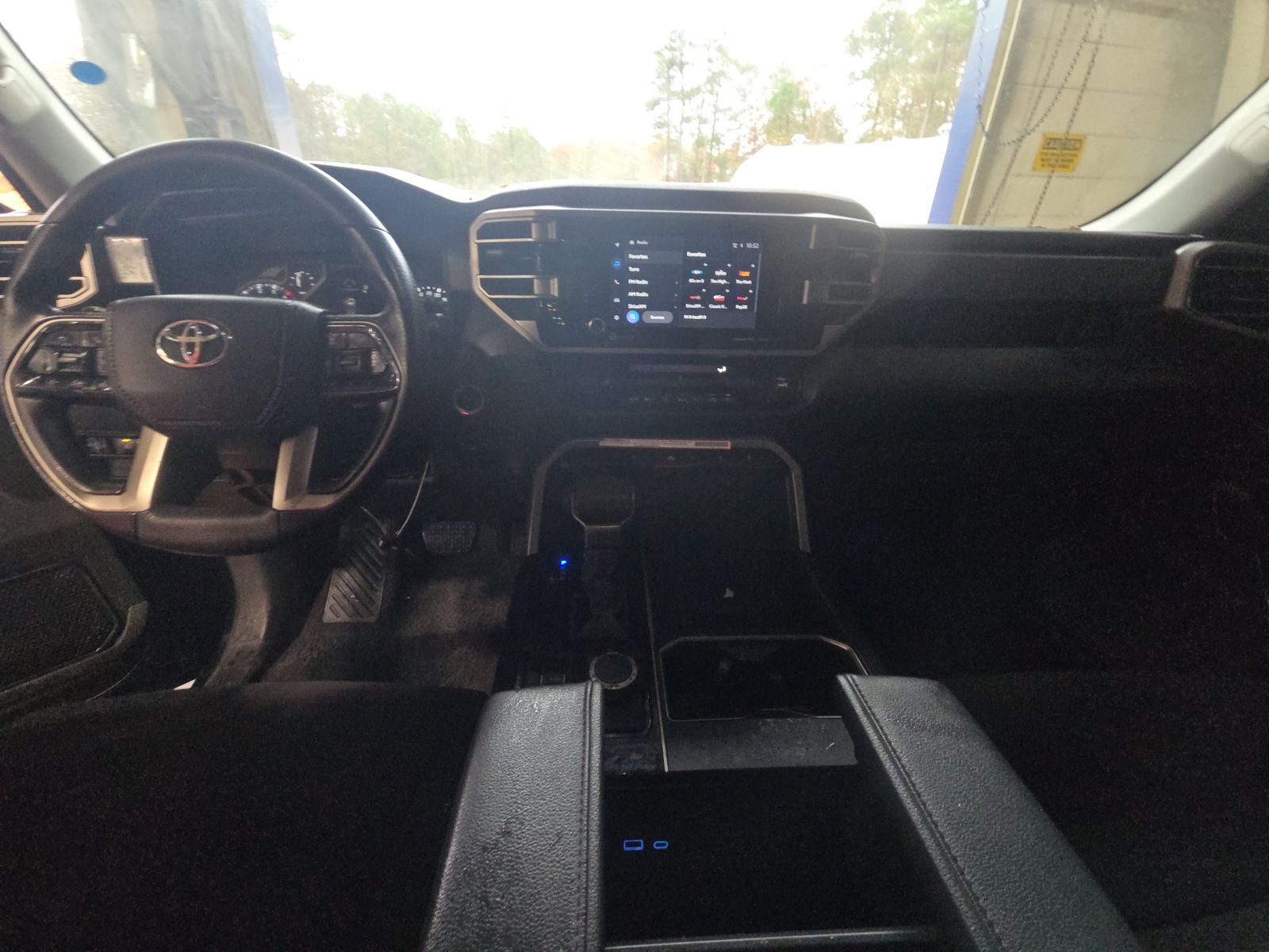 2024 Toyota Tundra SR5 AWD