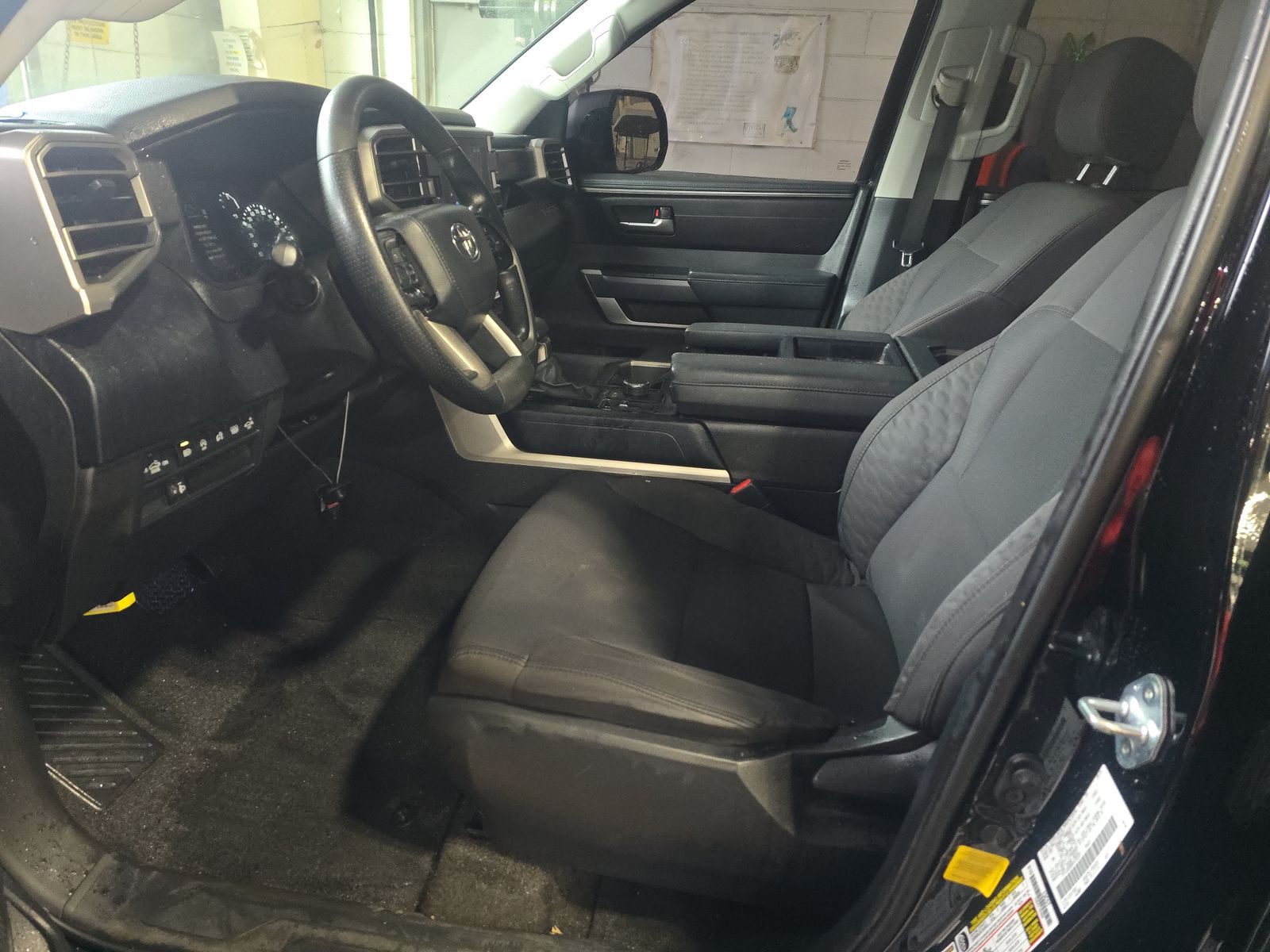 2024 Toyota Tundra SR5 AWD